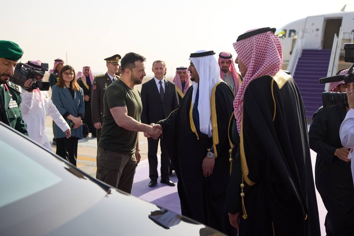 Zelenskyy arrives in Saudi Arabia. Photo: pravda.com.ua
