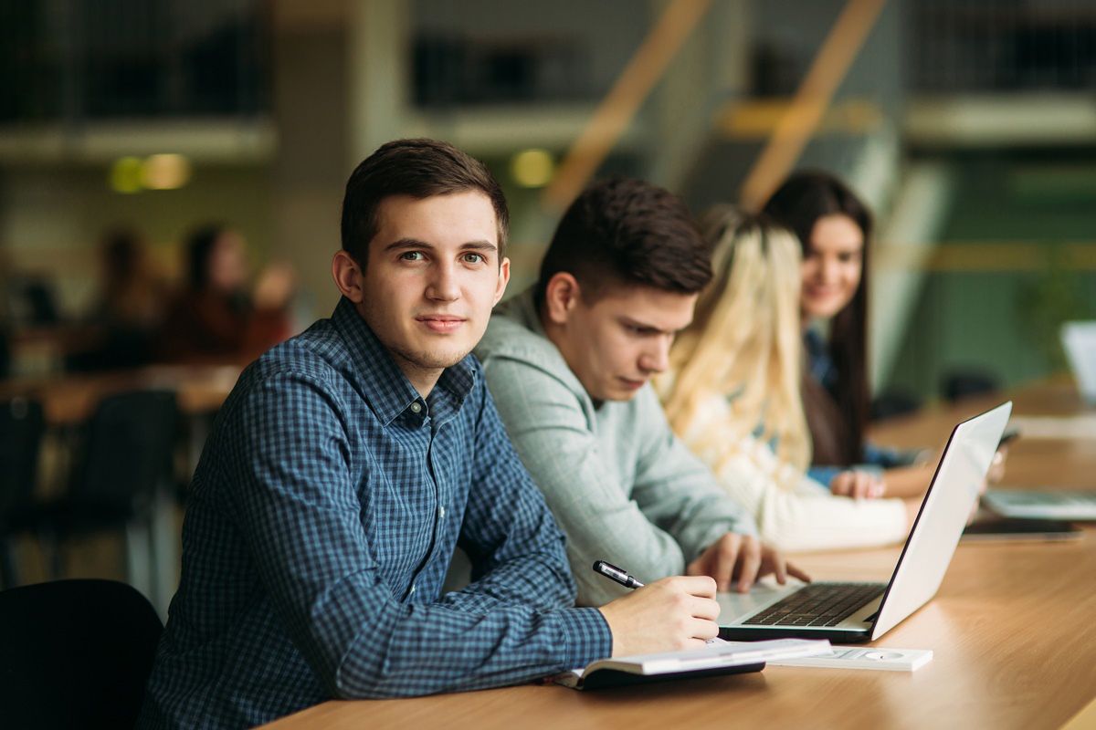 Студенти. Ілюстративне фото: Freepik